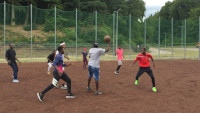 Basketball am Flüchtlingsheim am Waldseeplatz - Unterstützung der Stadtverwaltung